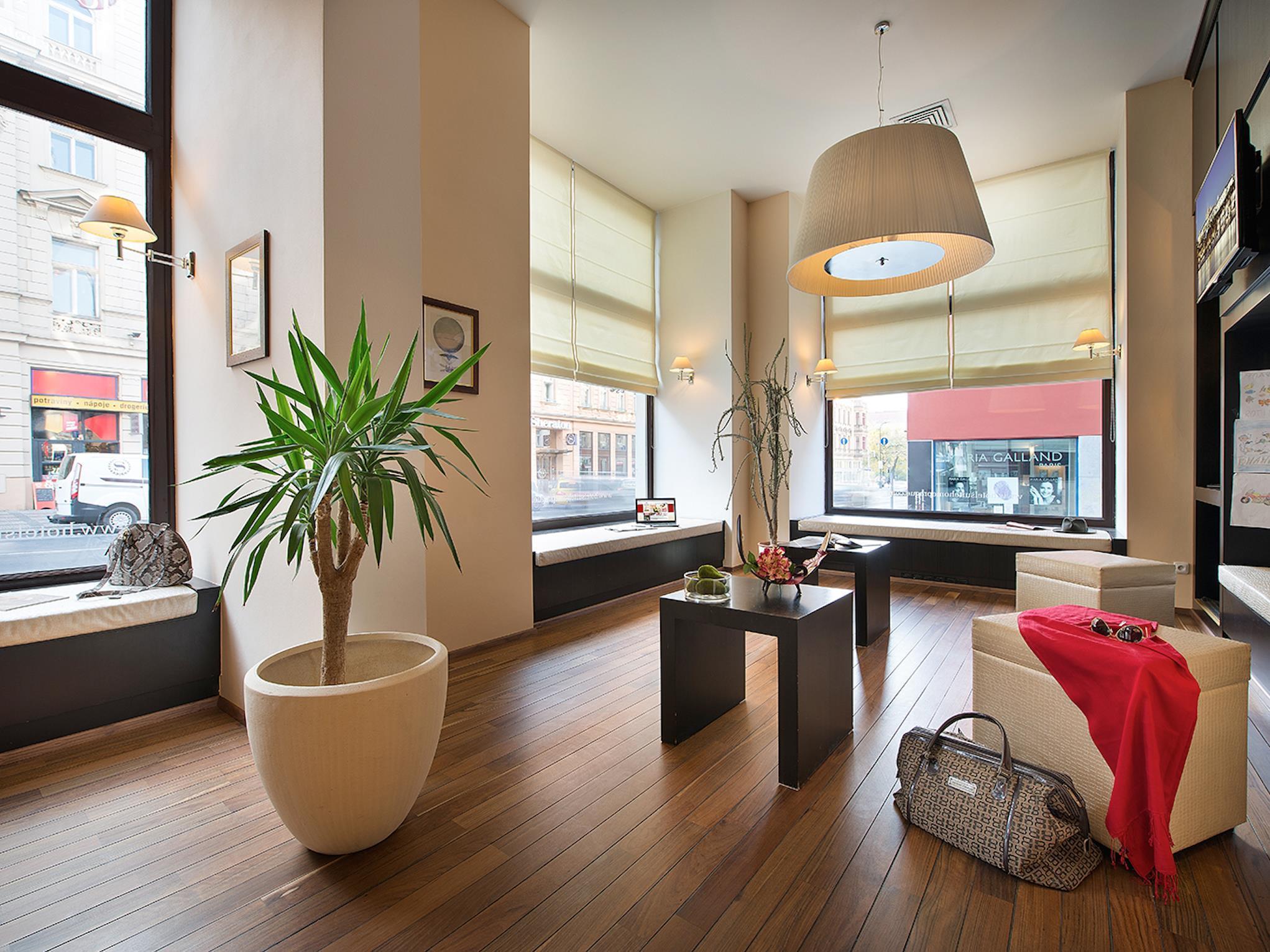 Hotel Suite Home Πράγα Εξωτερικό φωτογραφία
