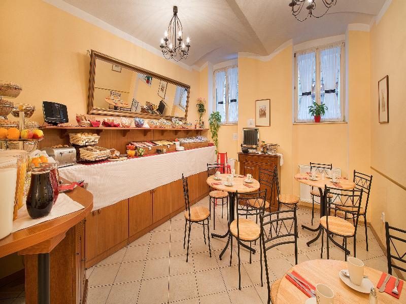 Hotel Suite Home Πράγα Εξωτερικό φωτογραφία